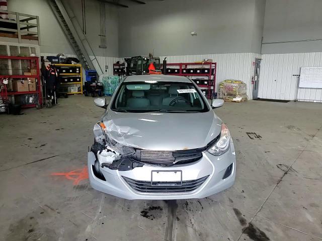 2013 Hyundai Elantra - Image 10