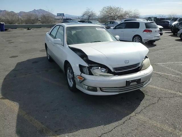 2001 Lexus ES - Image 11