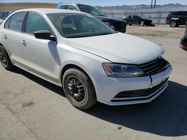 2016 Volkswagen Jetta - Image 10