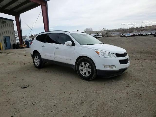 2010 Chevrolet Traverse - Image 12