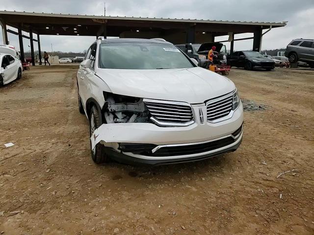 2018 Lincoln MKX - Image 15