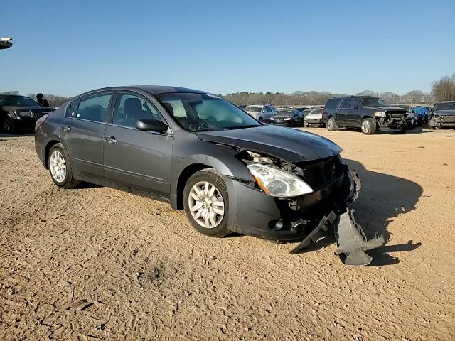2010 Nissan Altima - Image 11