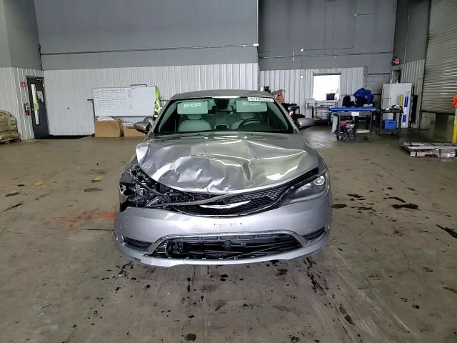 2015 Chrysler 200 - Image 10