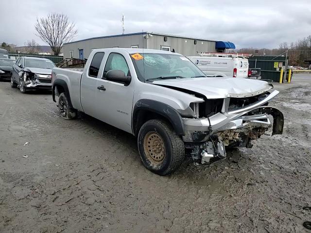 2011 GMC Sierra - Image 10