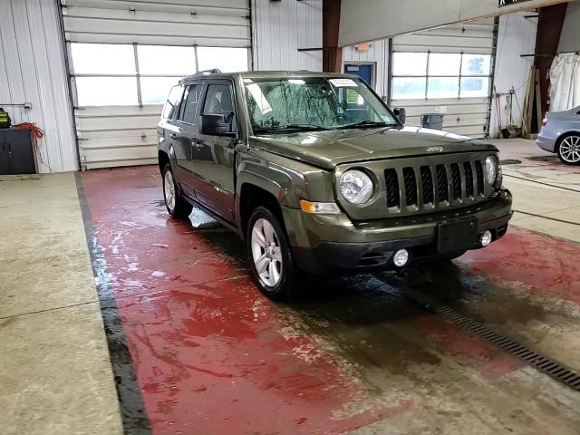 2015 Jeep Liberty (Patriot) - Image 15