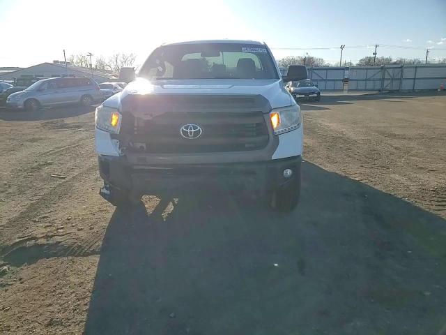 2014 Toyota Tundra - Image 13