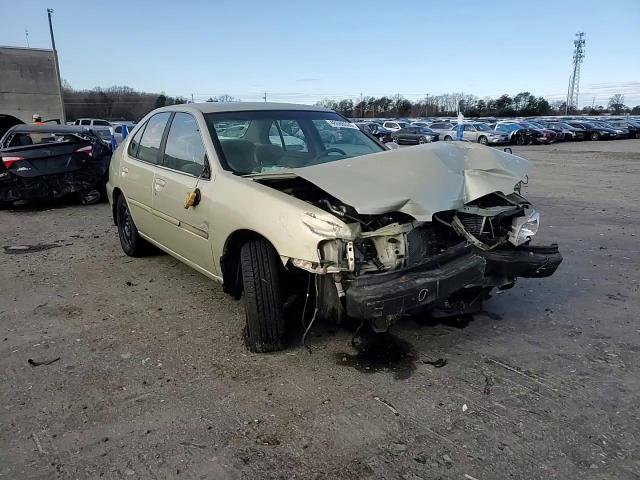 1998 Nissan Altima - Image 10