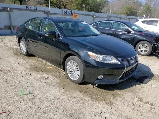 2014 Lexus ES - Image 13
