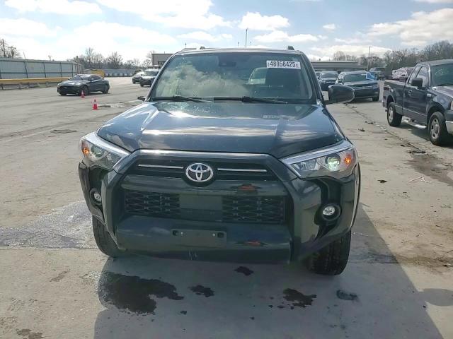 2022 Toyota 4Runner - Image 15