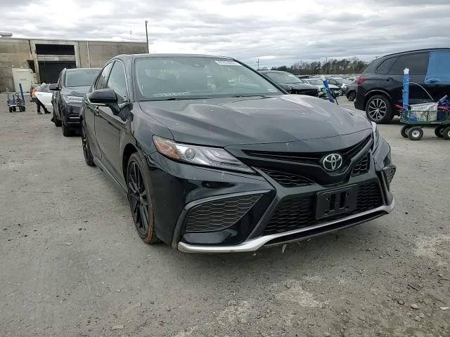 2021 Toyota Camry - Image 11