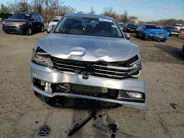 2017 Volkswagen Passat - Image 10