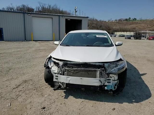 2019 Chevrolet Malibu - Image 14