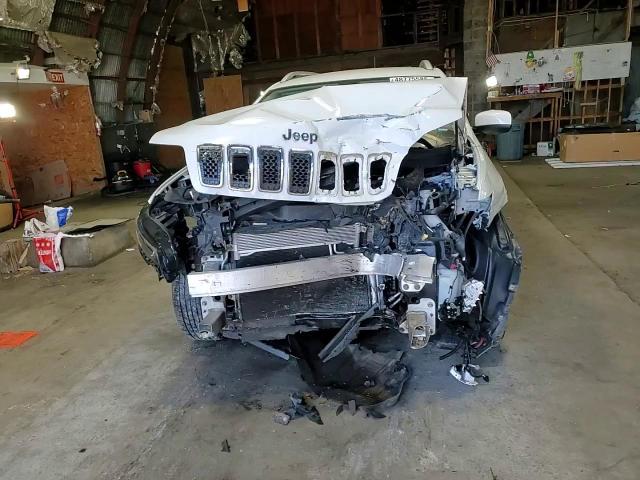 2019 Jeep Grand Cherokee - Image 11