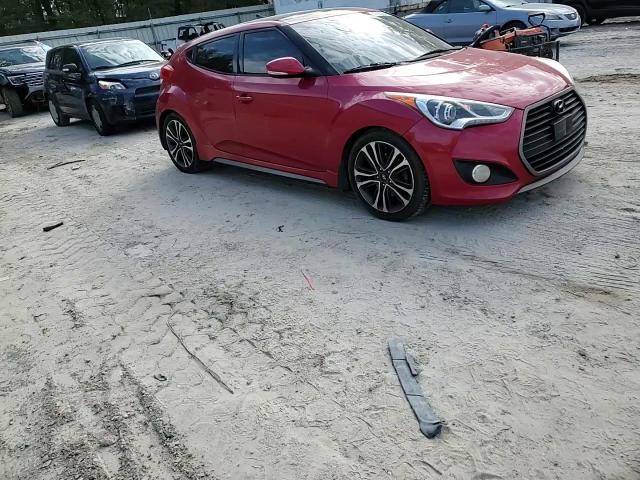 2016 Hyundai Veloster - Image 11
