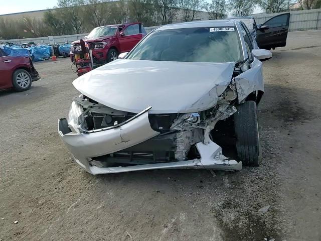 2013 Toyota Camry - Image 10