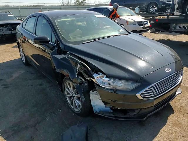 2017 Ford Fusion - Image 10