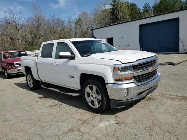 2018 Chevrolet Silverado - Image 11