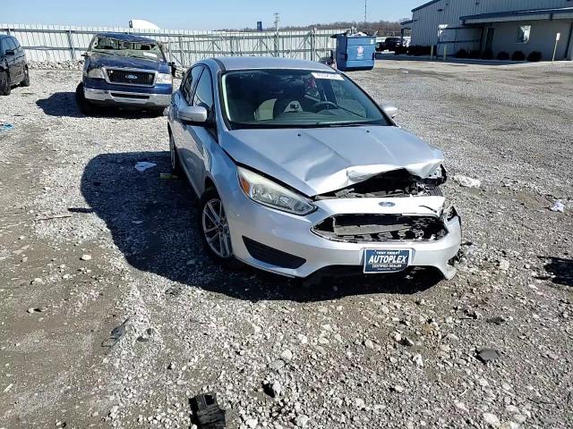 2017 Ford Focus - Image 10