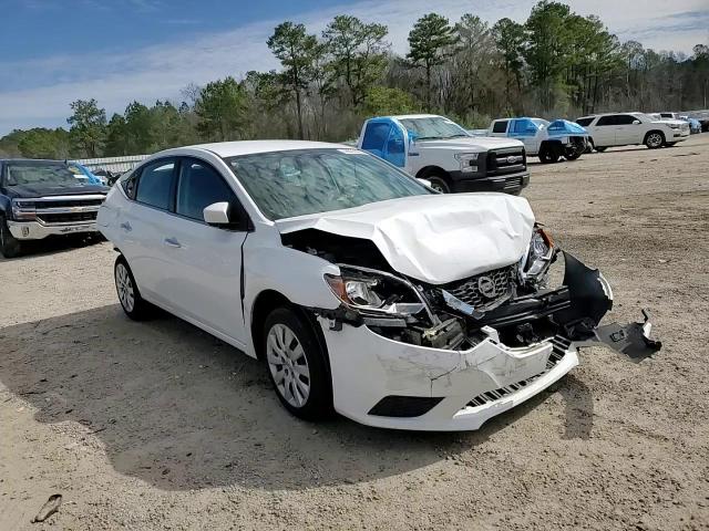 2019 Nissan Sentra - Image 10