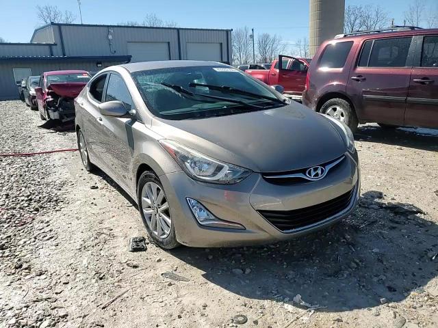 2015 Hyundai Elantra - Image 13