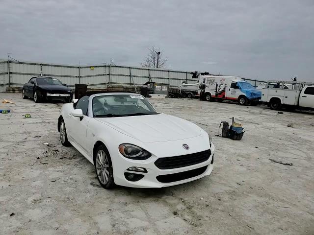 2020 Fiat 124 Spider - Image 10