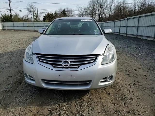 2012 Nissan Altima - Image 10