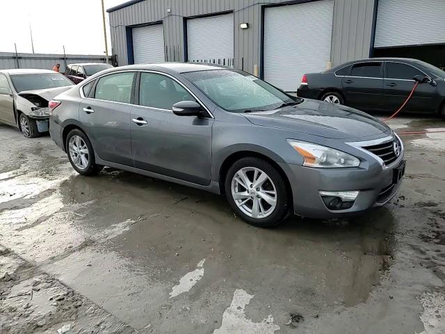 2014 Nissan Altima - Image 13