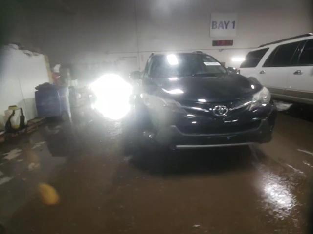2014 Toyota RAV 4 - Image 13