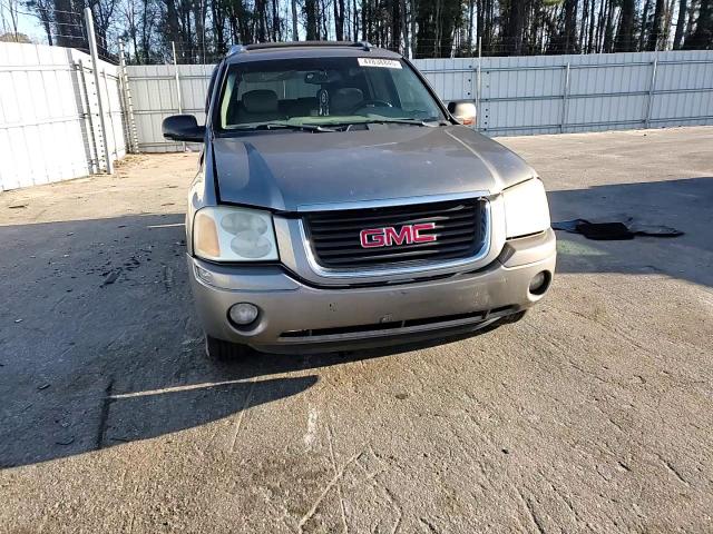 2005 GMC Envoy - Image 12