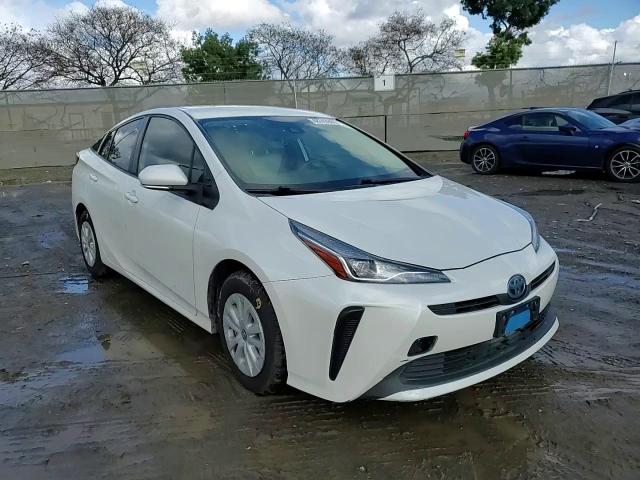 2019 Toyota Prius - Image 10