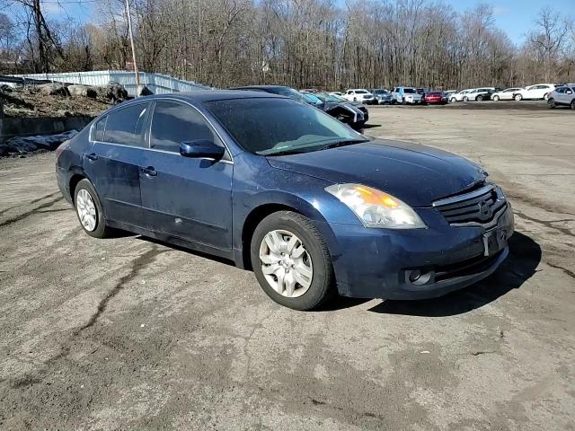 2009 Nissan Altima - Image 10