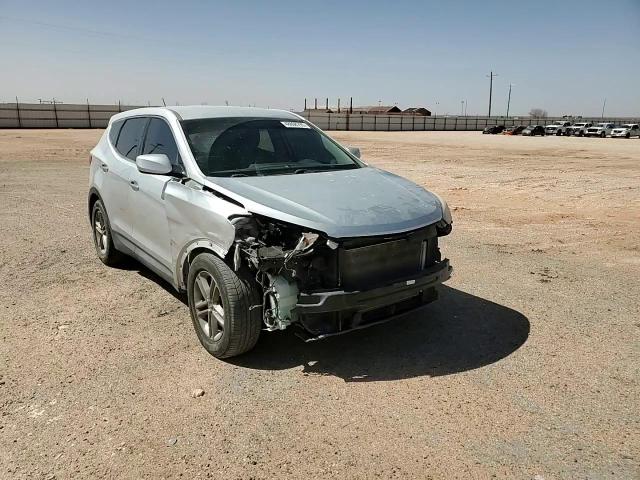 2018 Hyundai Santa Fe - Image 12