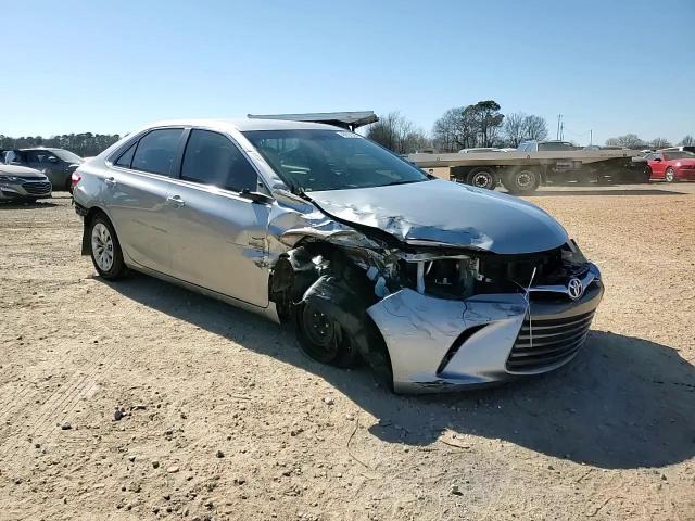 2016 Toyota Camry - Image 13