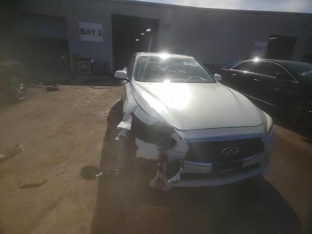 2015 Infiniti Q50 - Image 13