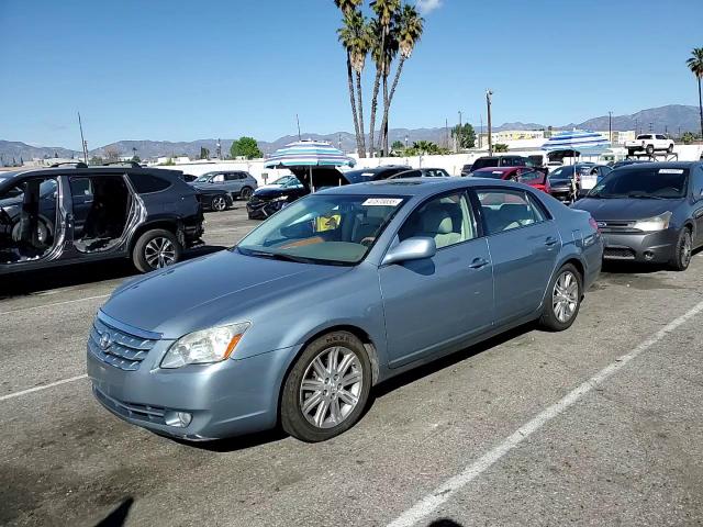 2006 Toyota Avalon - Image 11