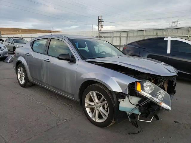 2014 Dodge Avenger - Image 11