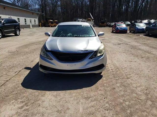 2014 Hyundai Sonata - Image 13