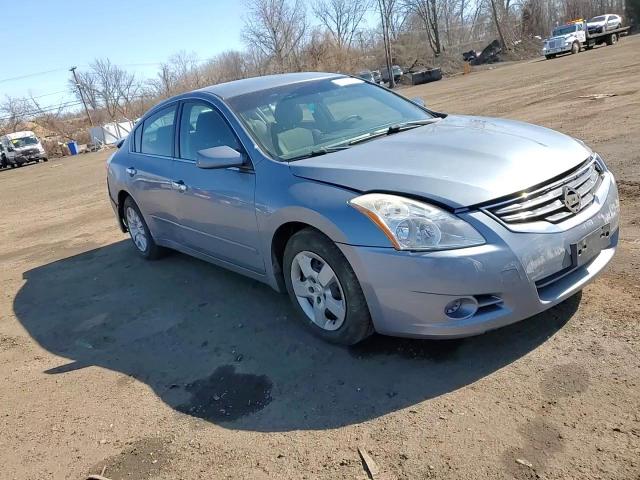 2012 Nissan Altima - Image 11