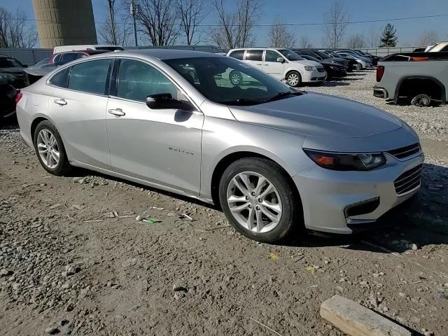 2017 Chevrolet Malibu - Image 10