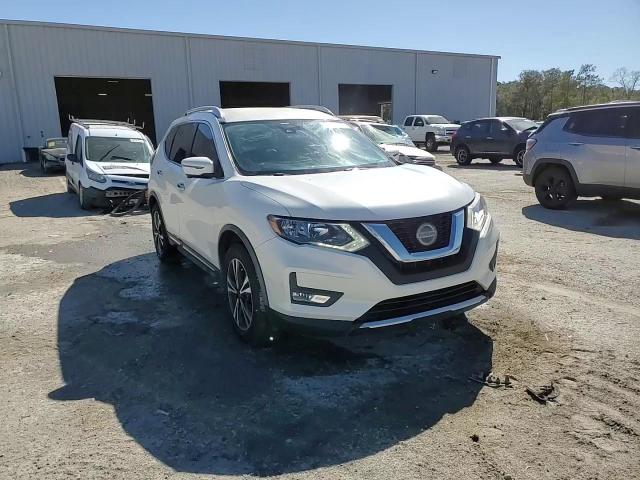 2018 Nissan Rogue - Image 14