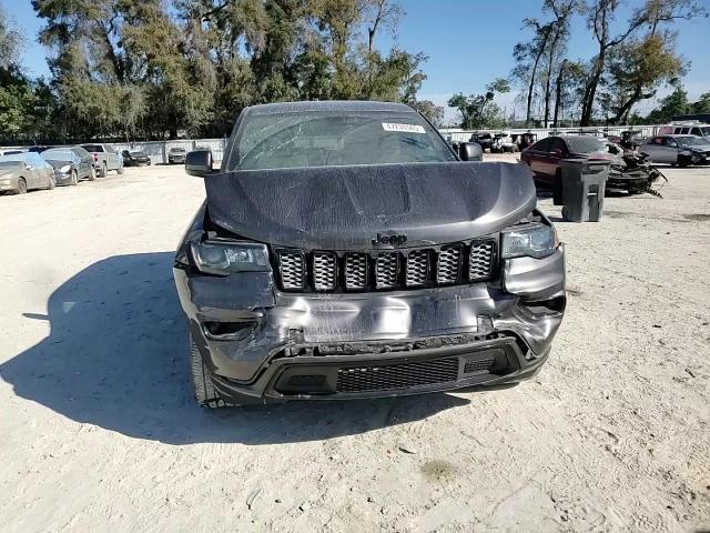2018 Jeep Grand Cherokee - Image 11