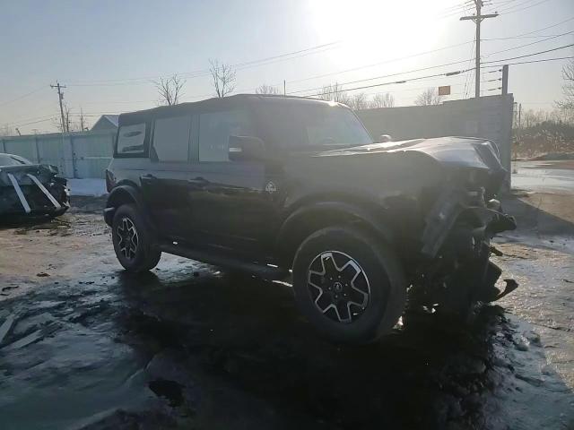 2021 Ford Bronco - Image 11