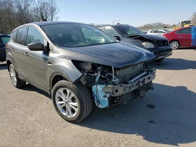 2019 Ford Escape - Image 12