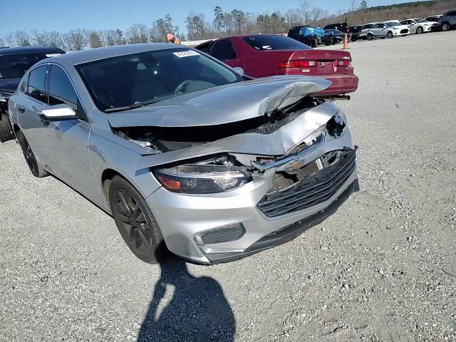 2016 Chevrolet Malibu - Image 11