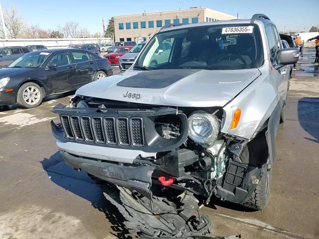 2019 Jeep Renegade - Image 15