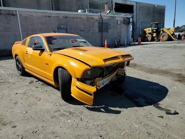 2007 Ford Mustang - Image 10
