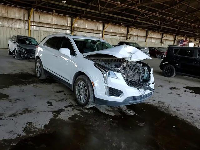 2017 Cadillac XT5 - Image 10
