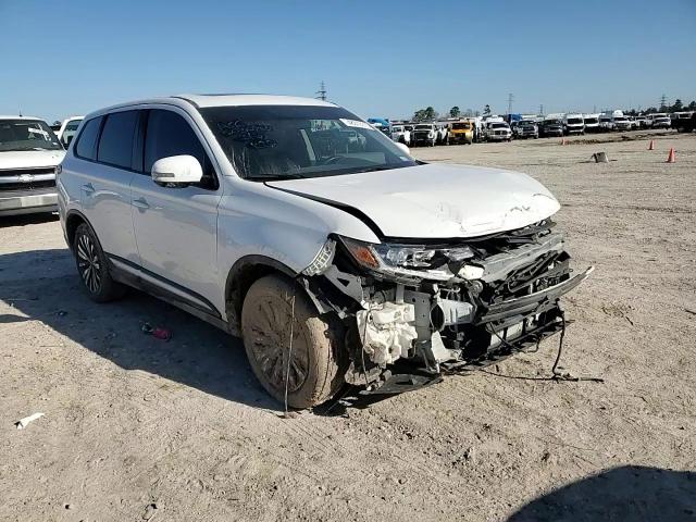 2019 Mitsubishi Outlander - Image 12