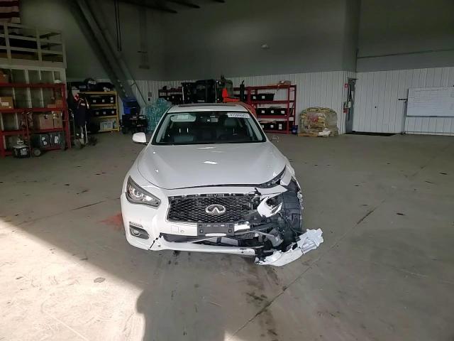 2015 Infiniti Q50 - Image 10