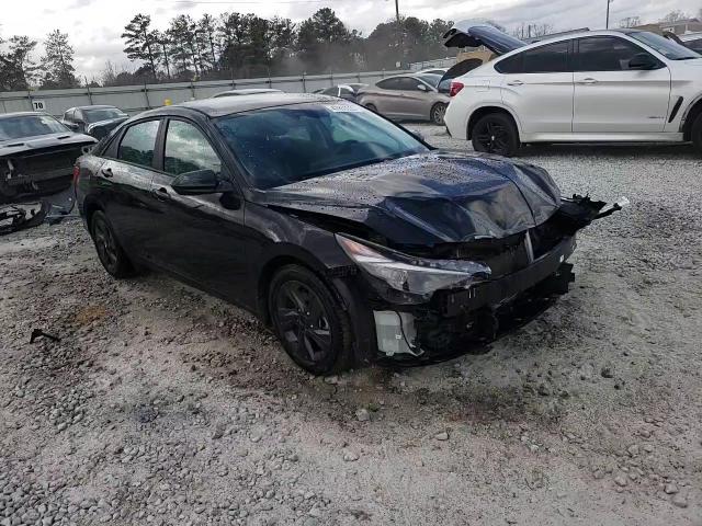 2022 Hyundai Elantra - Image 14